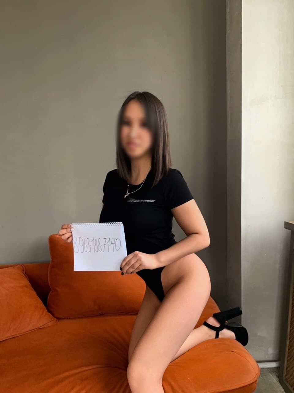 Проститутка Милана 21 лет сделает профессионально групповой секс и пригласит к себе